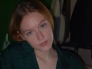Cam BronwynDivens