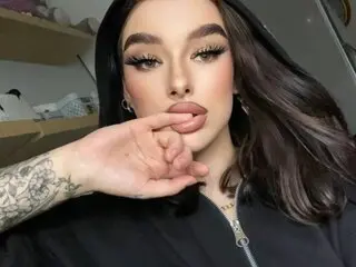 Jasmin LouiseeCambell